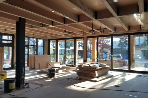 新旧融合 旧居室内改装与室外设施工程的实用指南